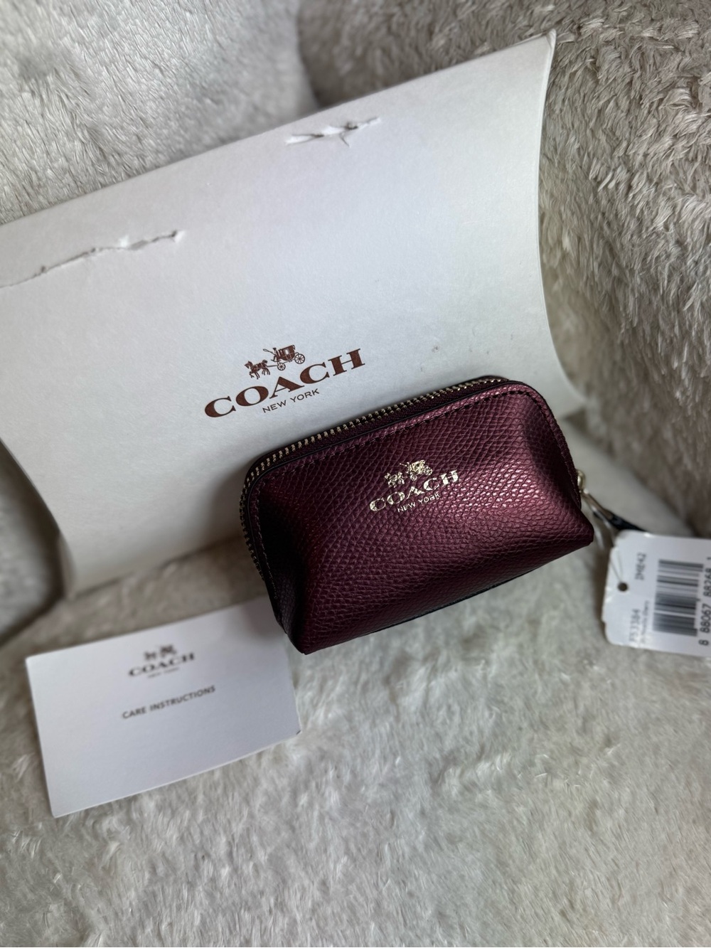 NWT Y2K Vintage Coach Burgundy Leather Zip Pouch Coin Bag Makeup bag Gold Logo